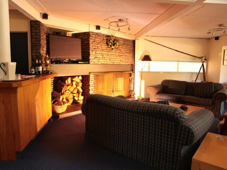Tussock Grove Hotel Ohakune Exterior photo